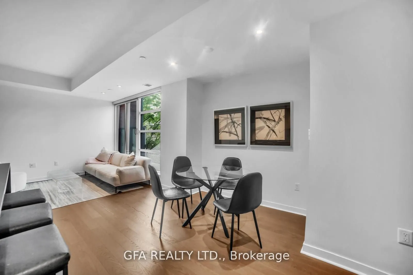 501 Adelaide Street W, #310