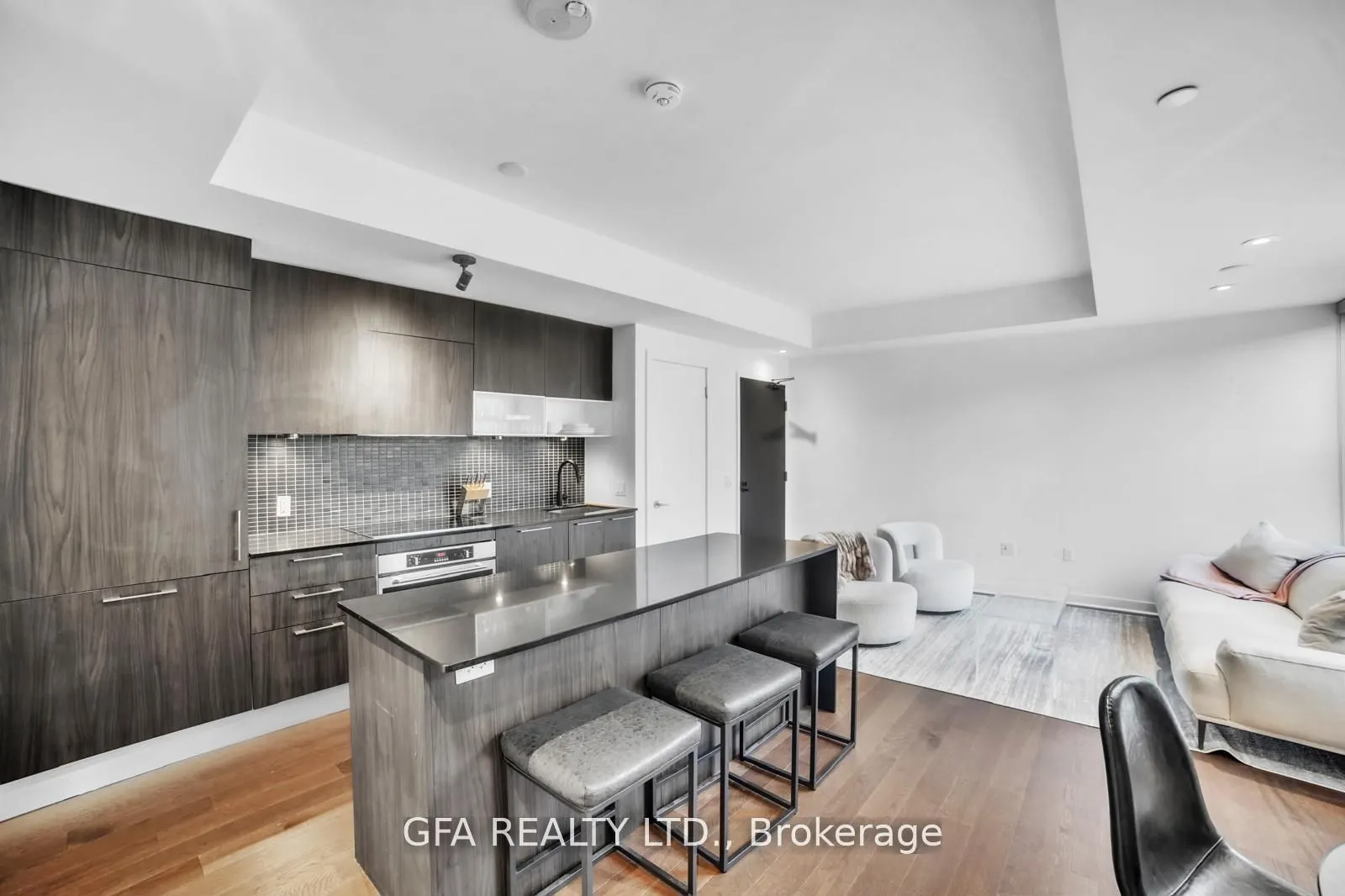 501 Adelaide Street W, #310