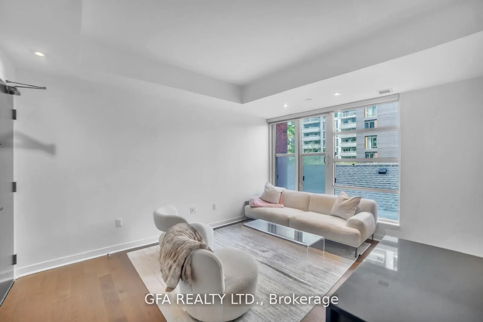 501 Adelaide Street W, #310