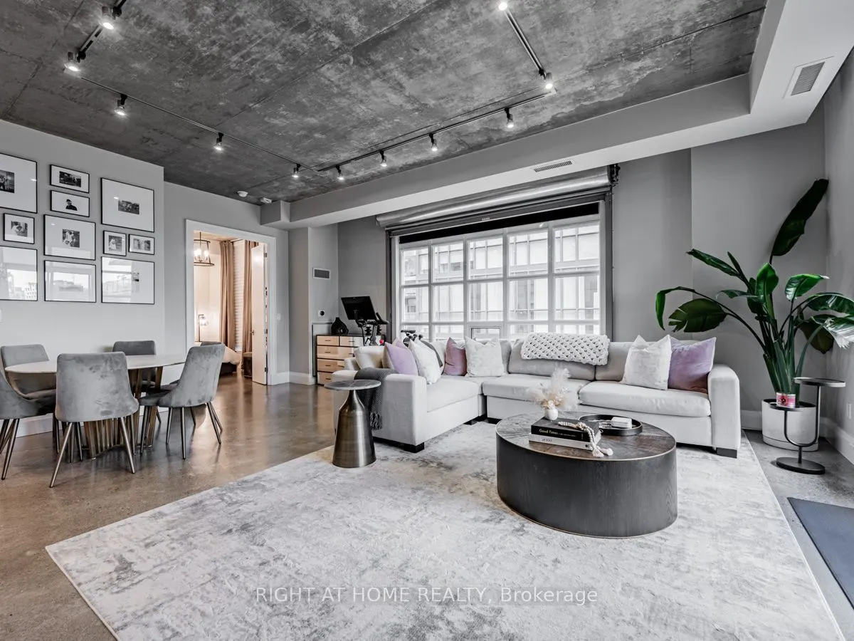 23 Brant Street, #Unit 704