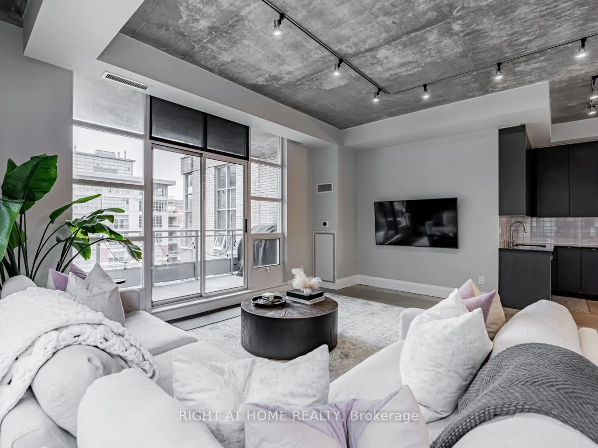 23 Brant Street, #Unit 704