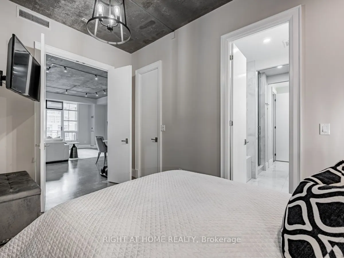 23 Brant Street, #Unit 704