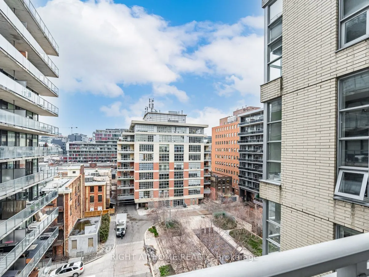 23 Brant Street, #Unit 704