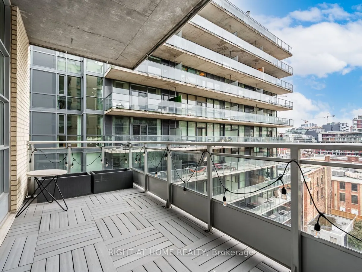 23 Brant Street, #Unit 704