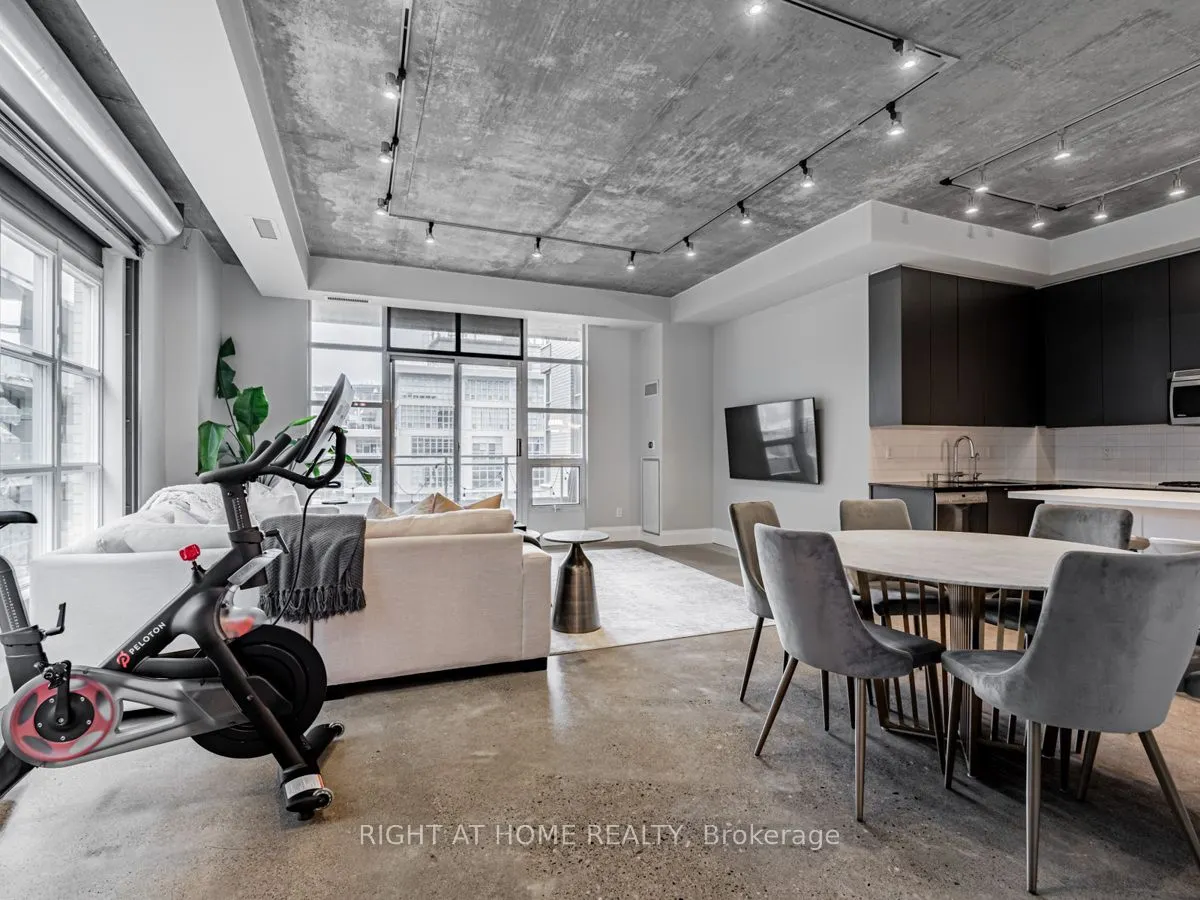 23 Brant Street, #Unit 704