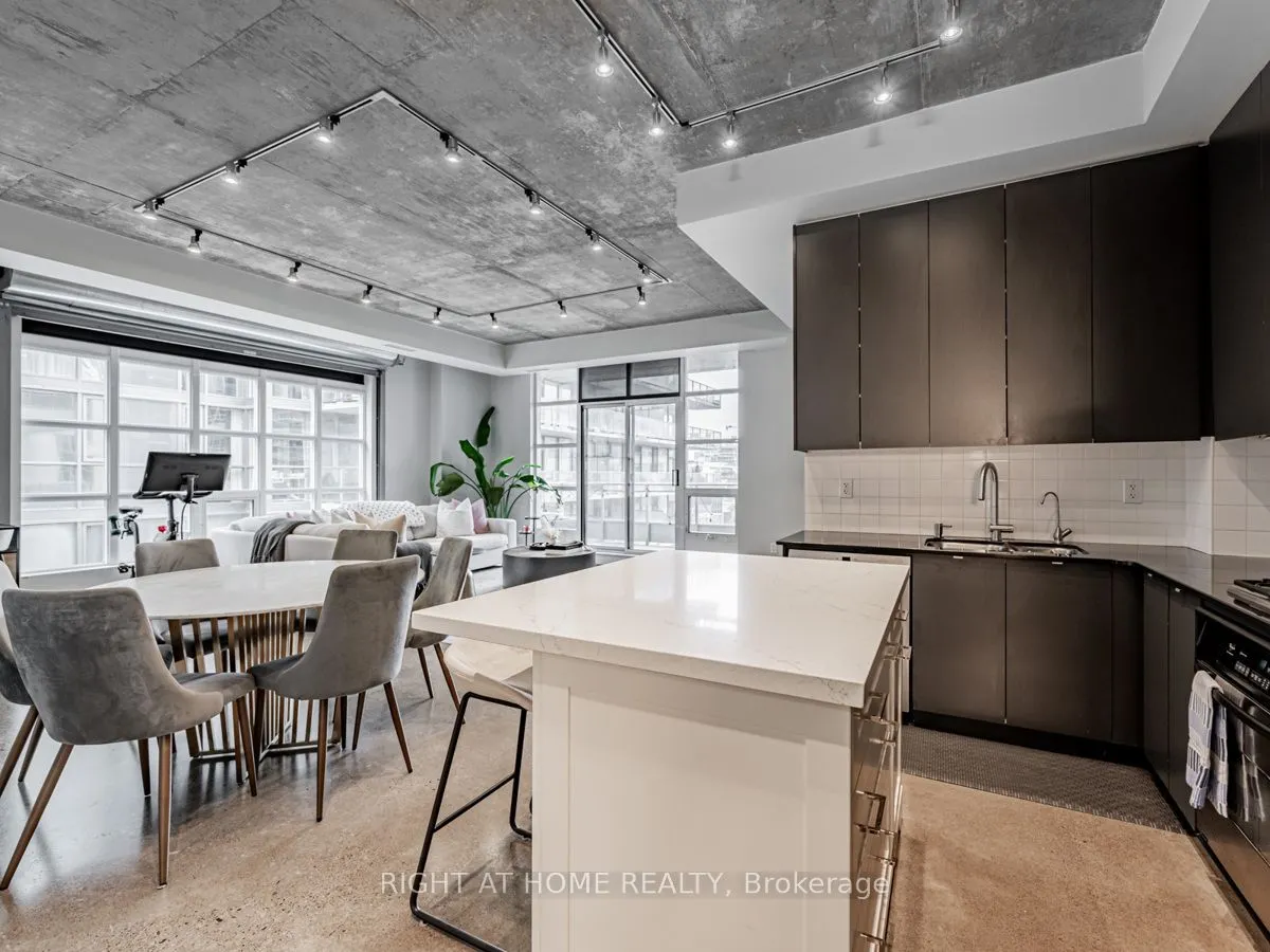 23 Brant Street, #Unit 704