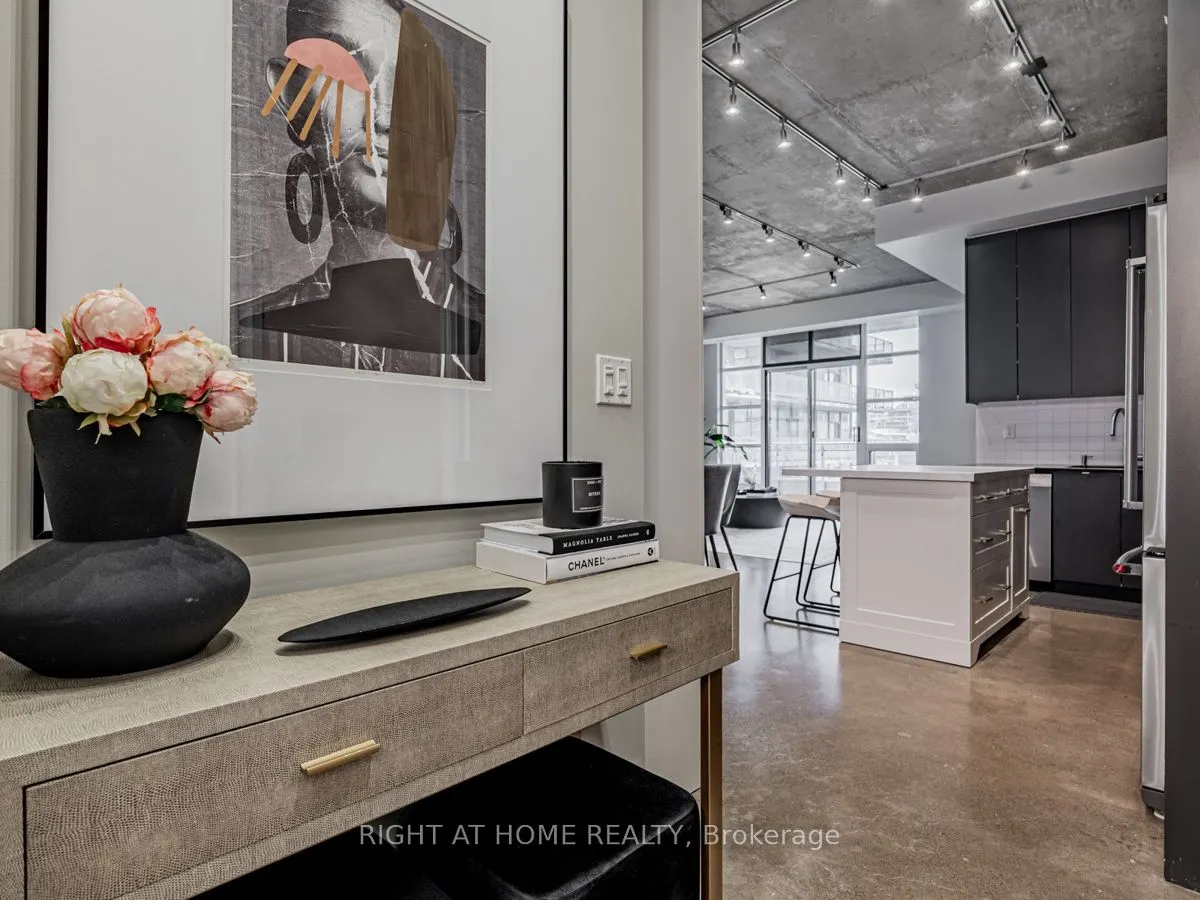 23 Brant Street, #Unit 704