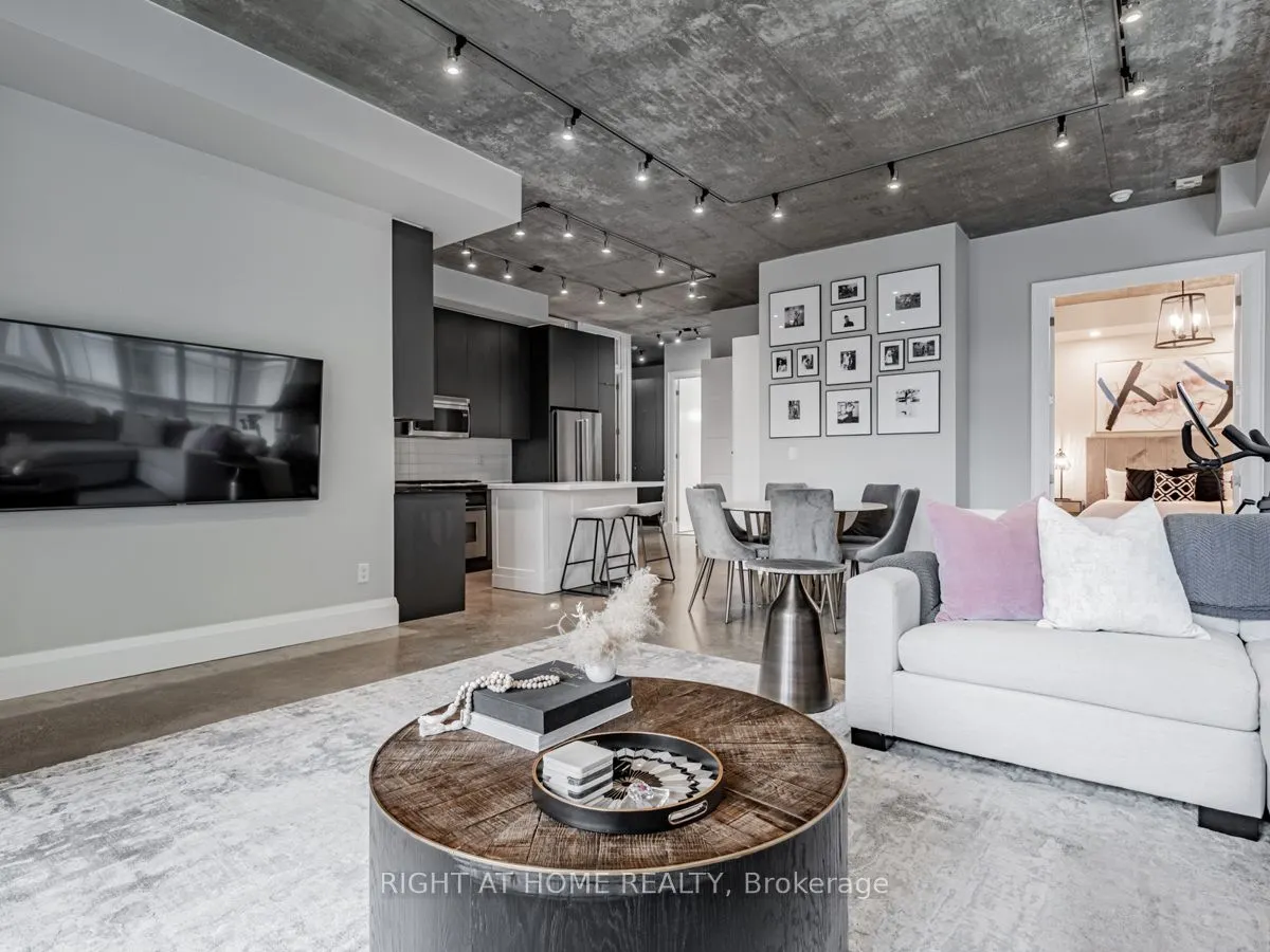 23 Brant Street, #Unit 704