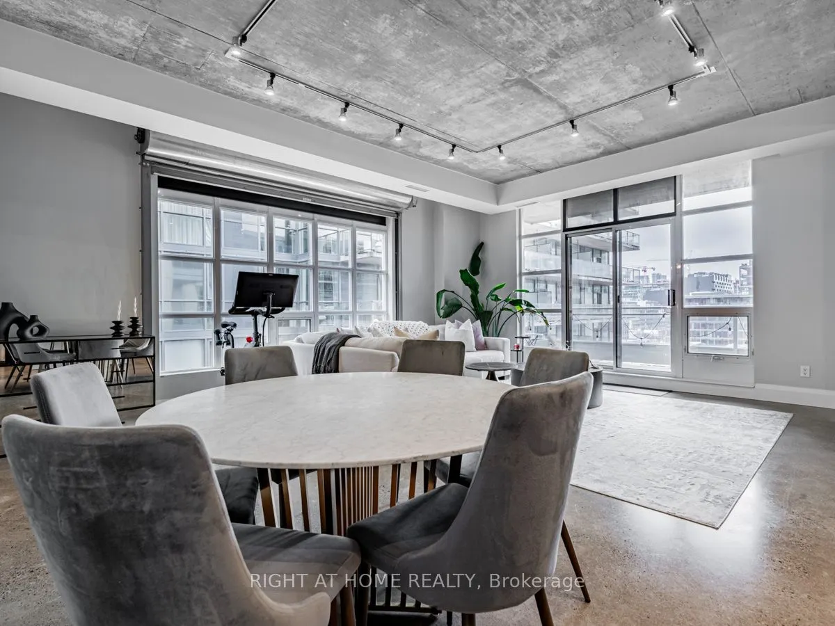 23 Brant Street, #Unit 704