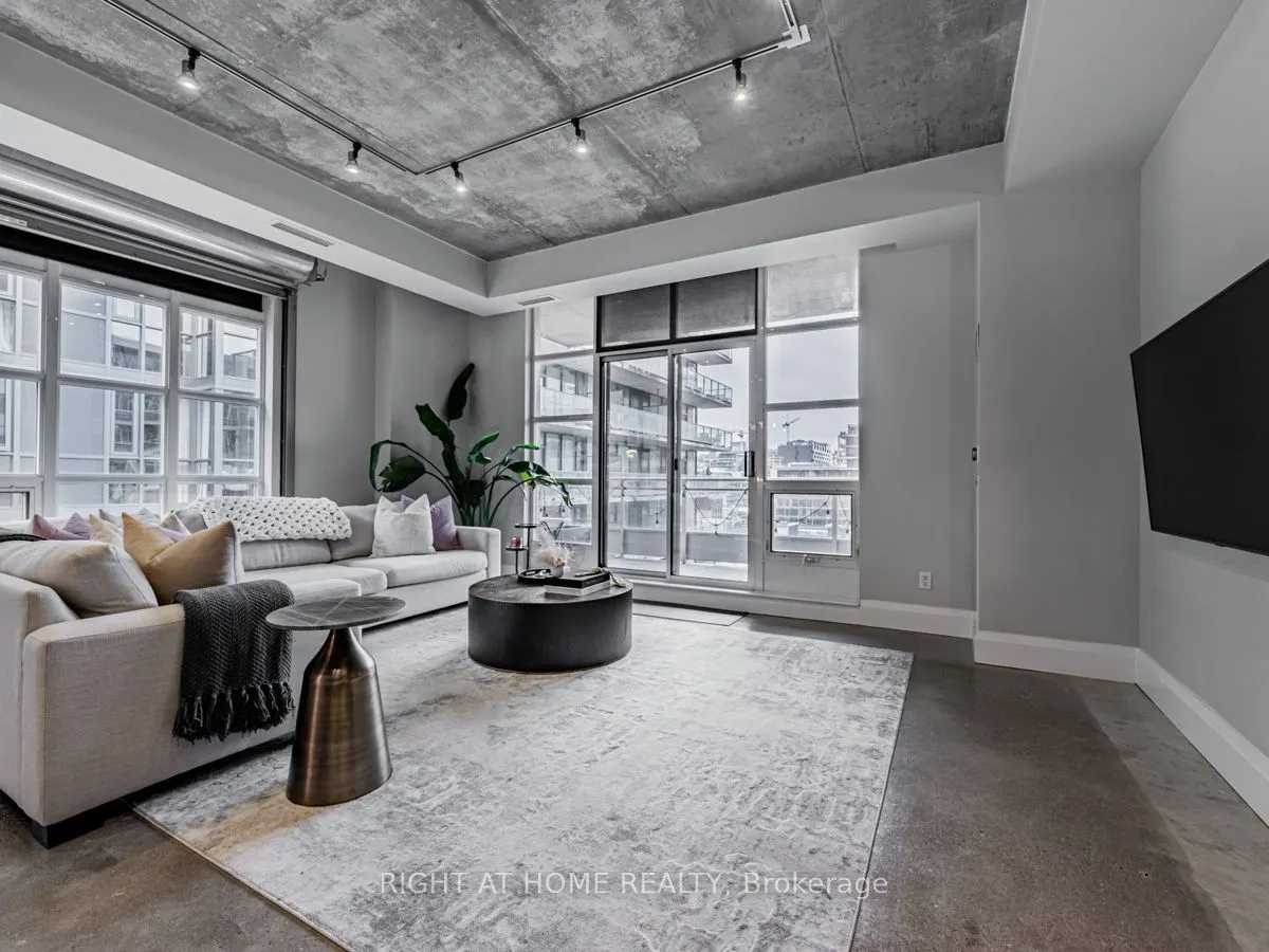 23 Brant Street, #Unit 704