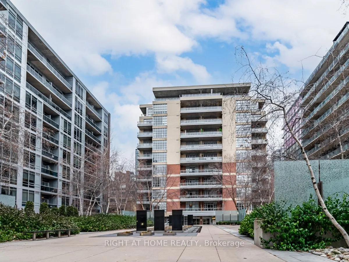 23 Brant Street, #Unit 704
