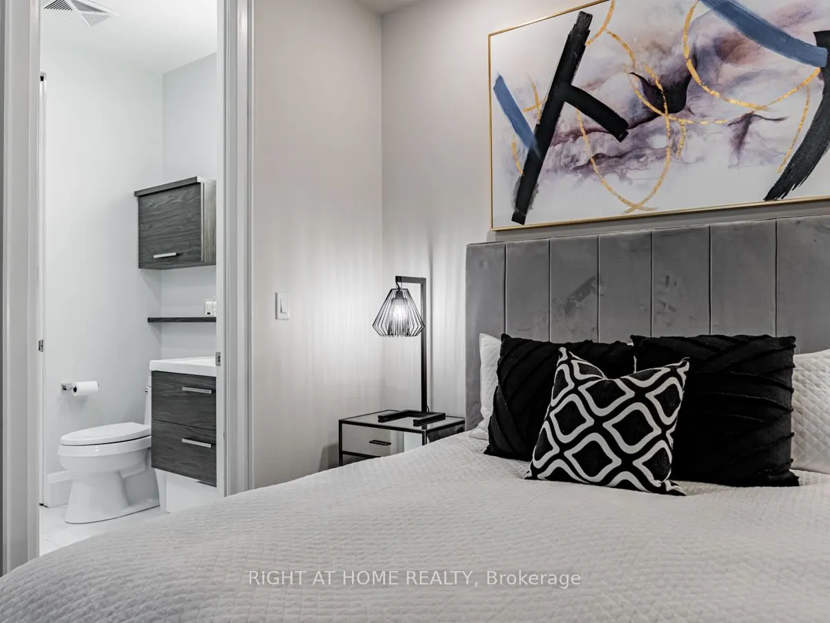 23 Brant Street, #Unit 704