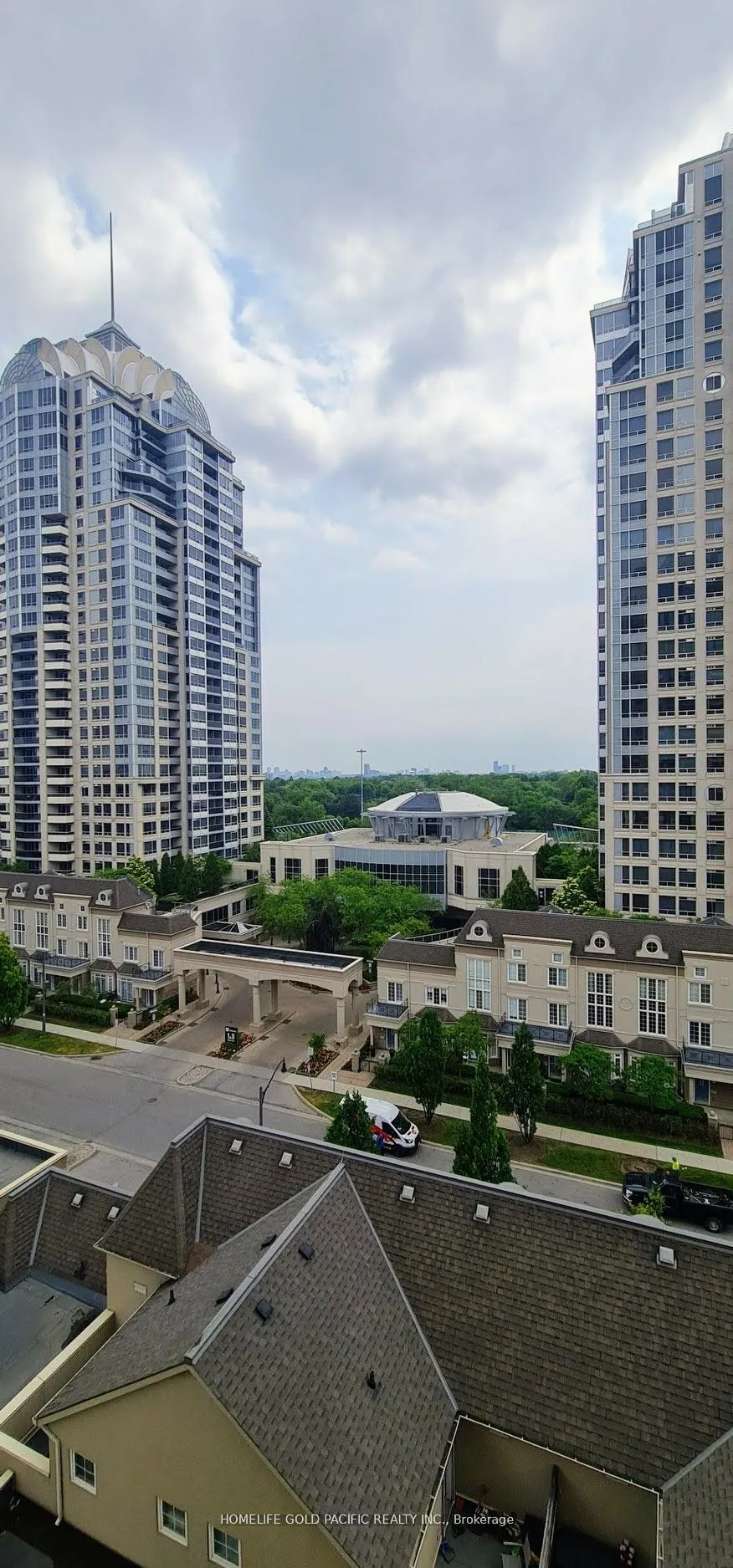 2 Rean Drive, #909