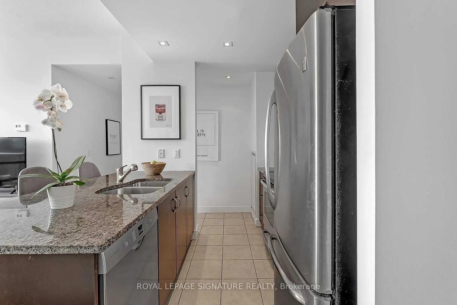 438 King Street W, #1906