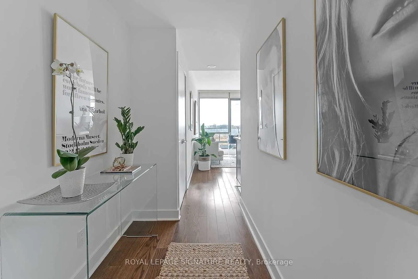 438 King Street W, #1906