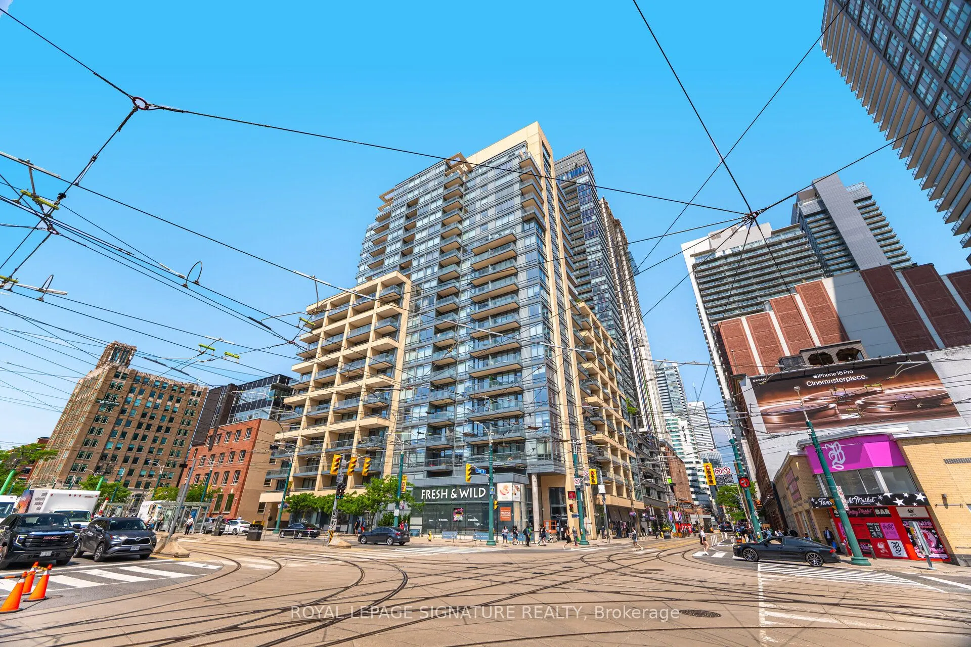 438 King Street W, #1906