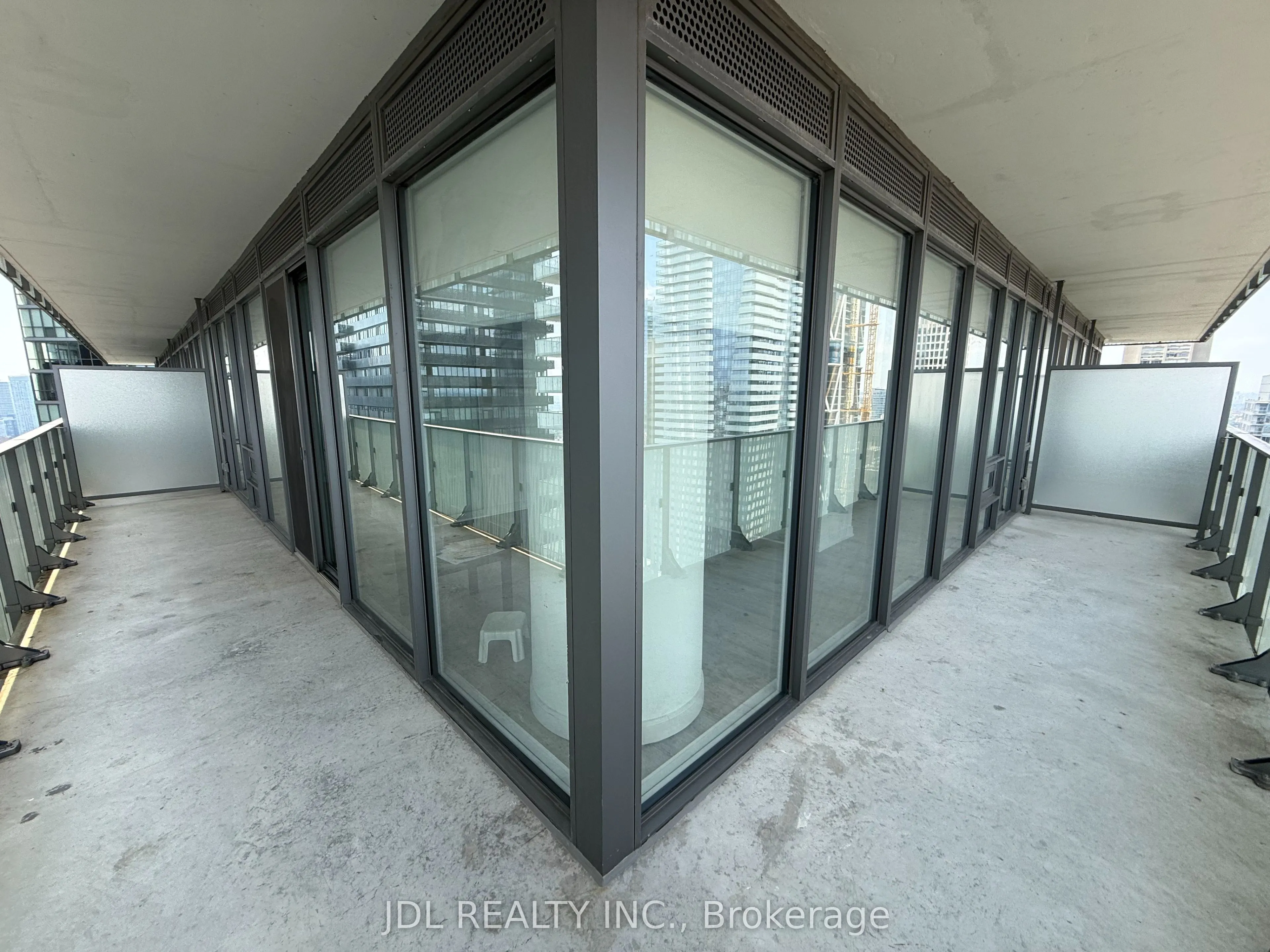 42 Charles Street, #4008