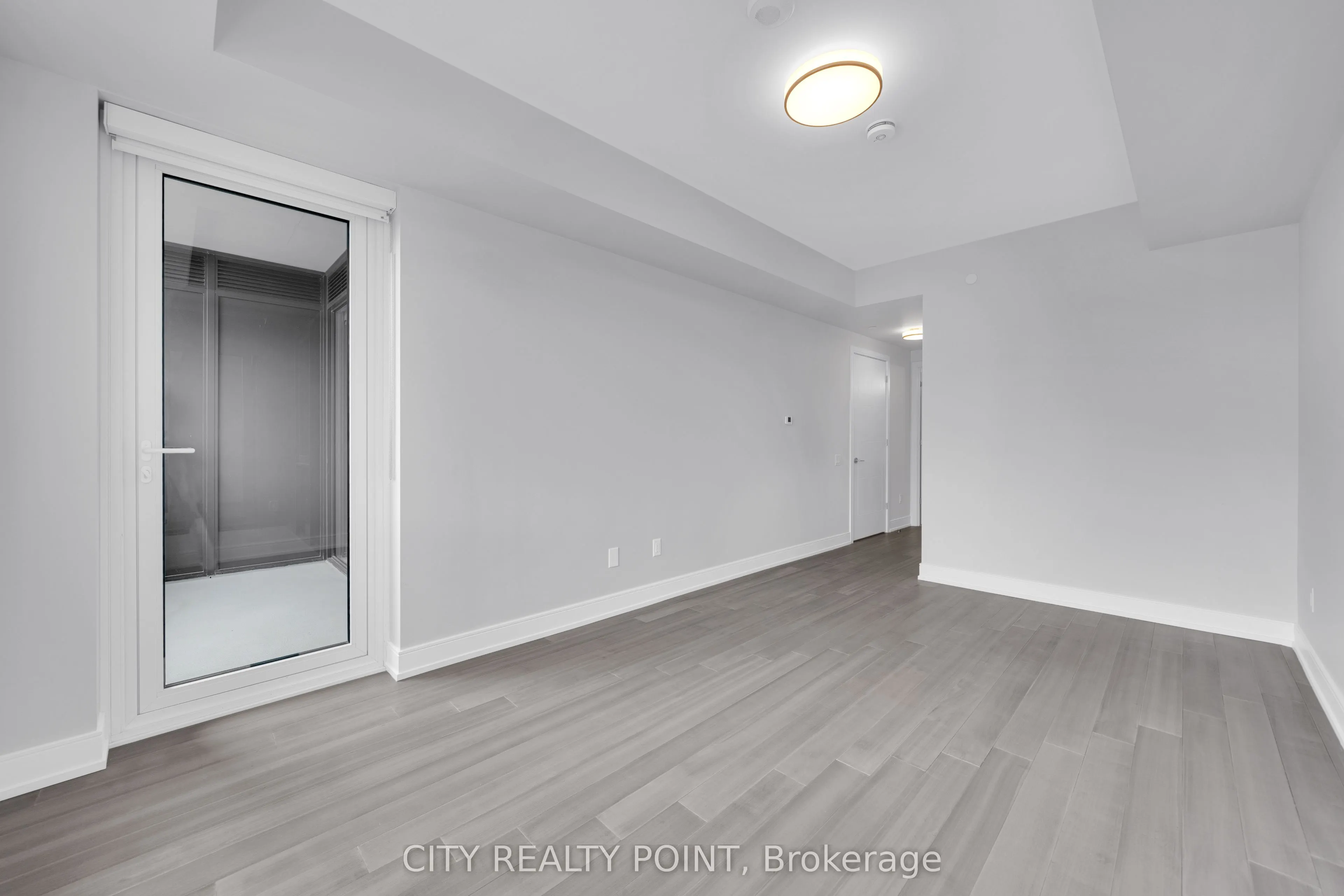 664 Spadina Avenue, #601