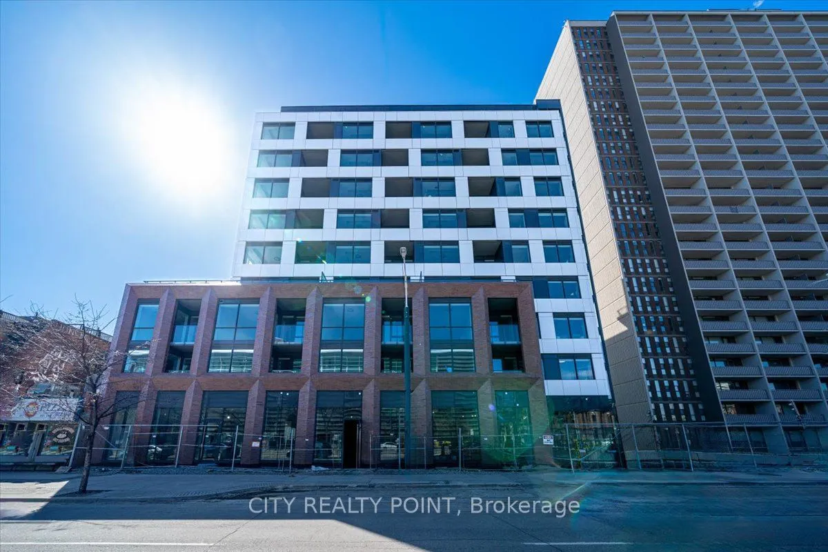 664 Spadina Avenue, #601