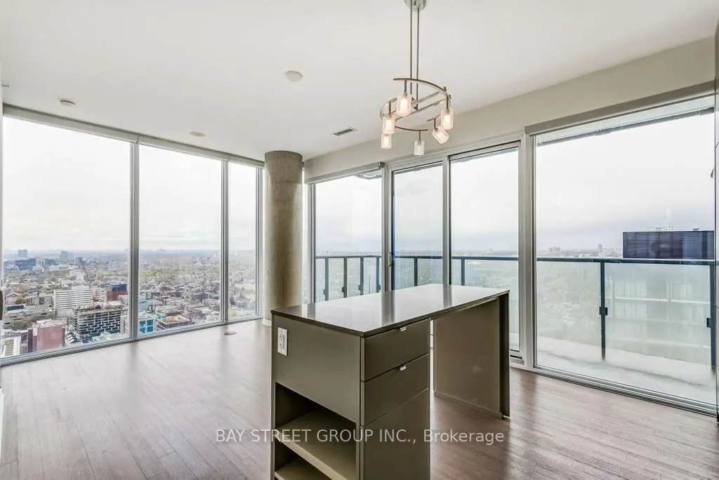 101 Peter Street, #2311