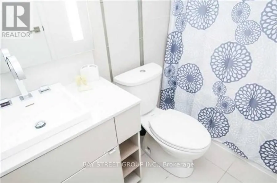 101 Peter Street, #2311