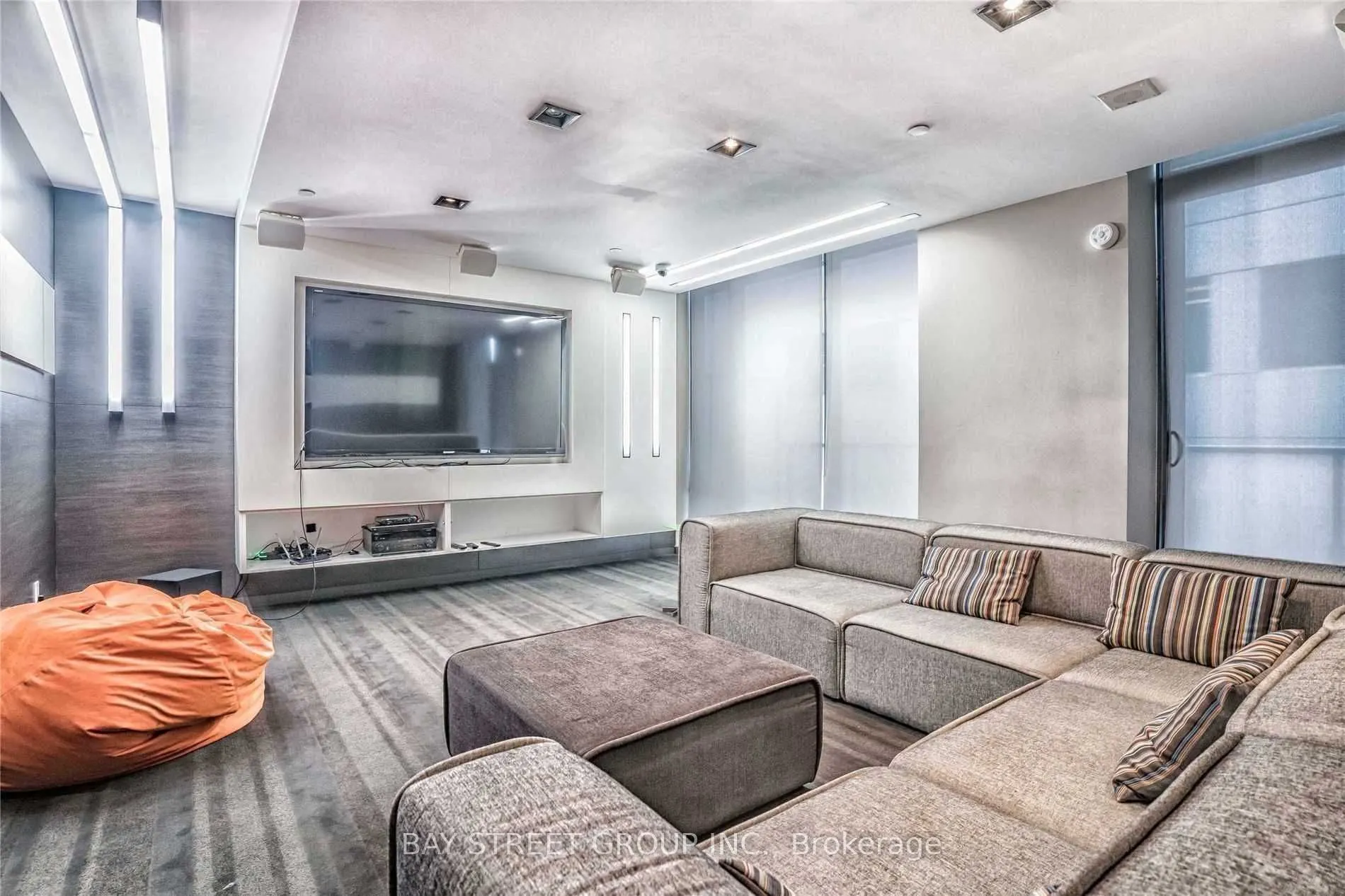 101 Peter Street, #2311