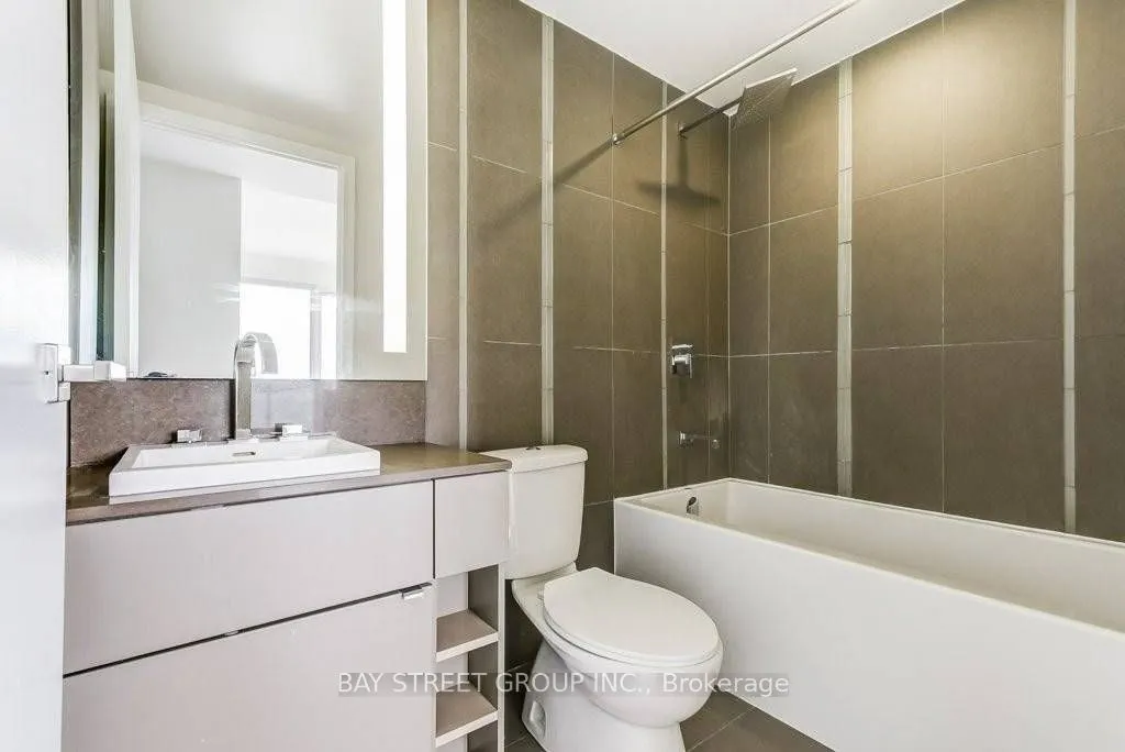 101 Peter Street, #2311