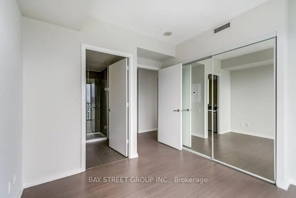101 Peter Street, #2311