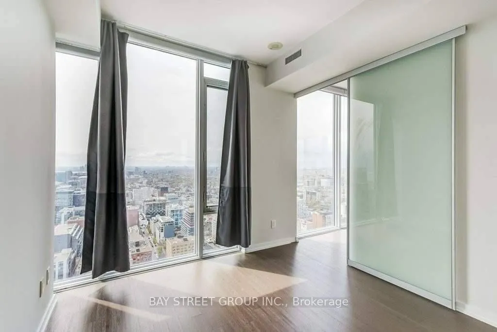 101 Peter Street, #2311
