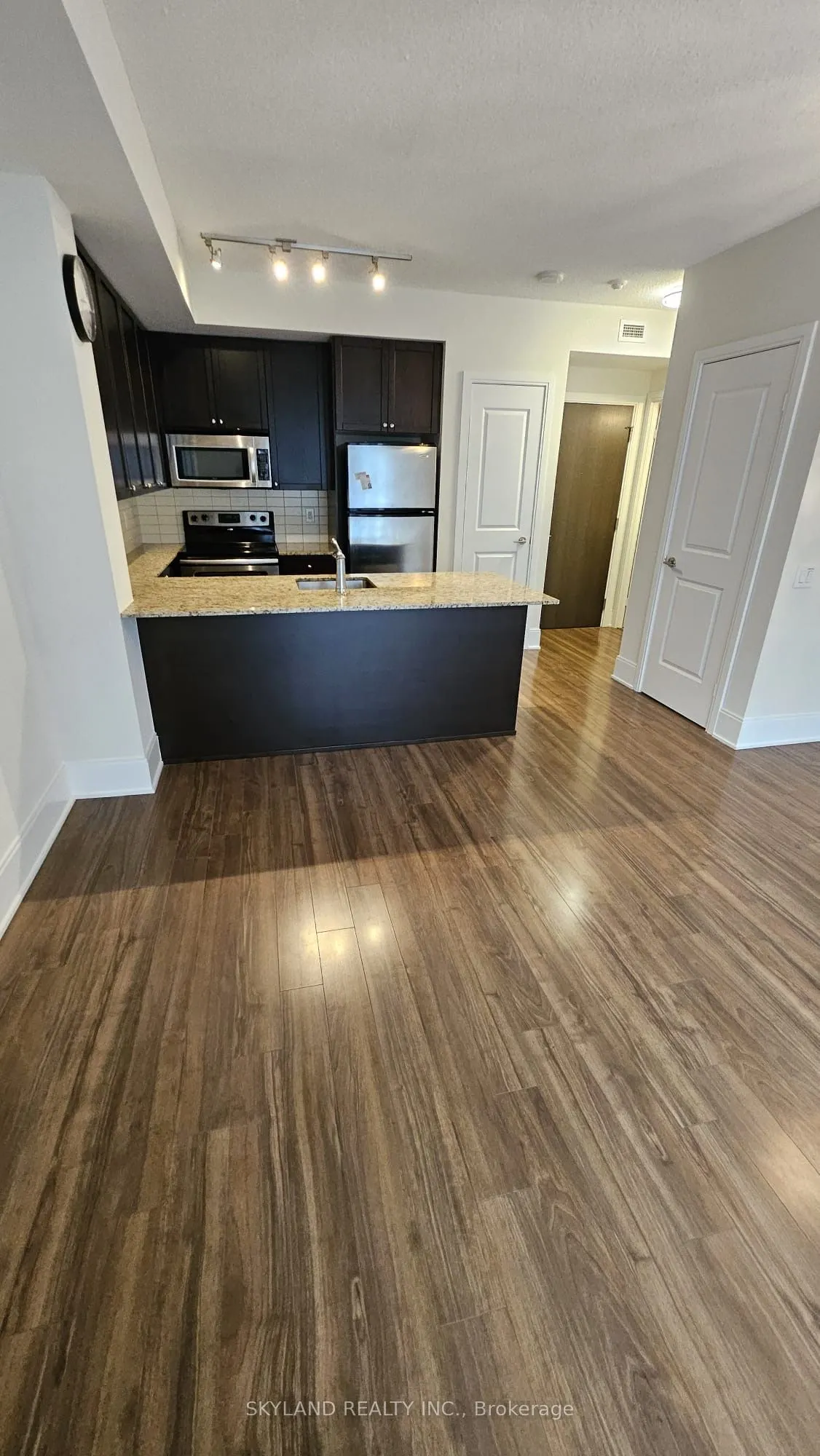 560 FRONT Street, #315