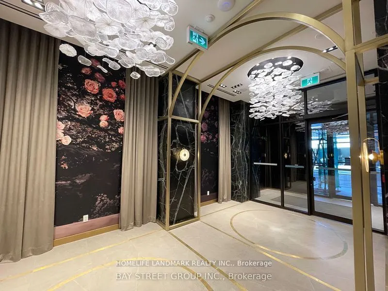 771 Yonge Street, #1807
