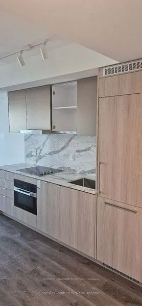 771 Yonge Street, #1807