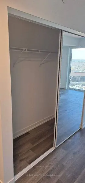 771 Yonge Street, #1807