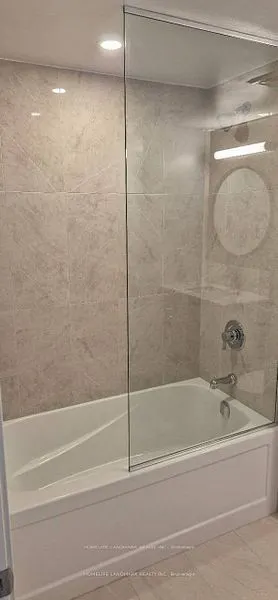 771 Yonge Street, #1807