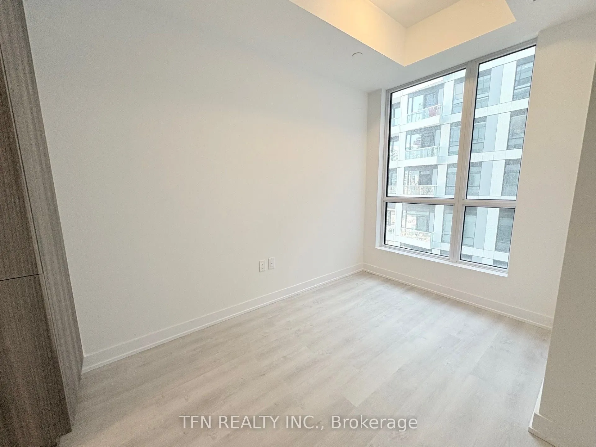 15 Richardson Street, #607