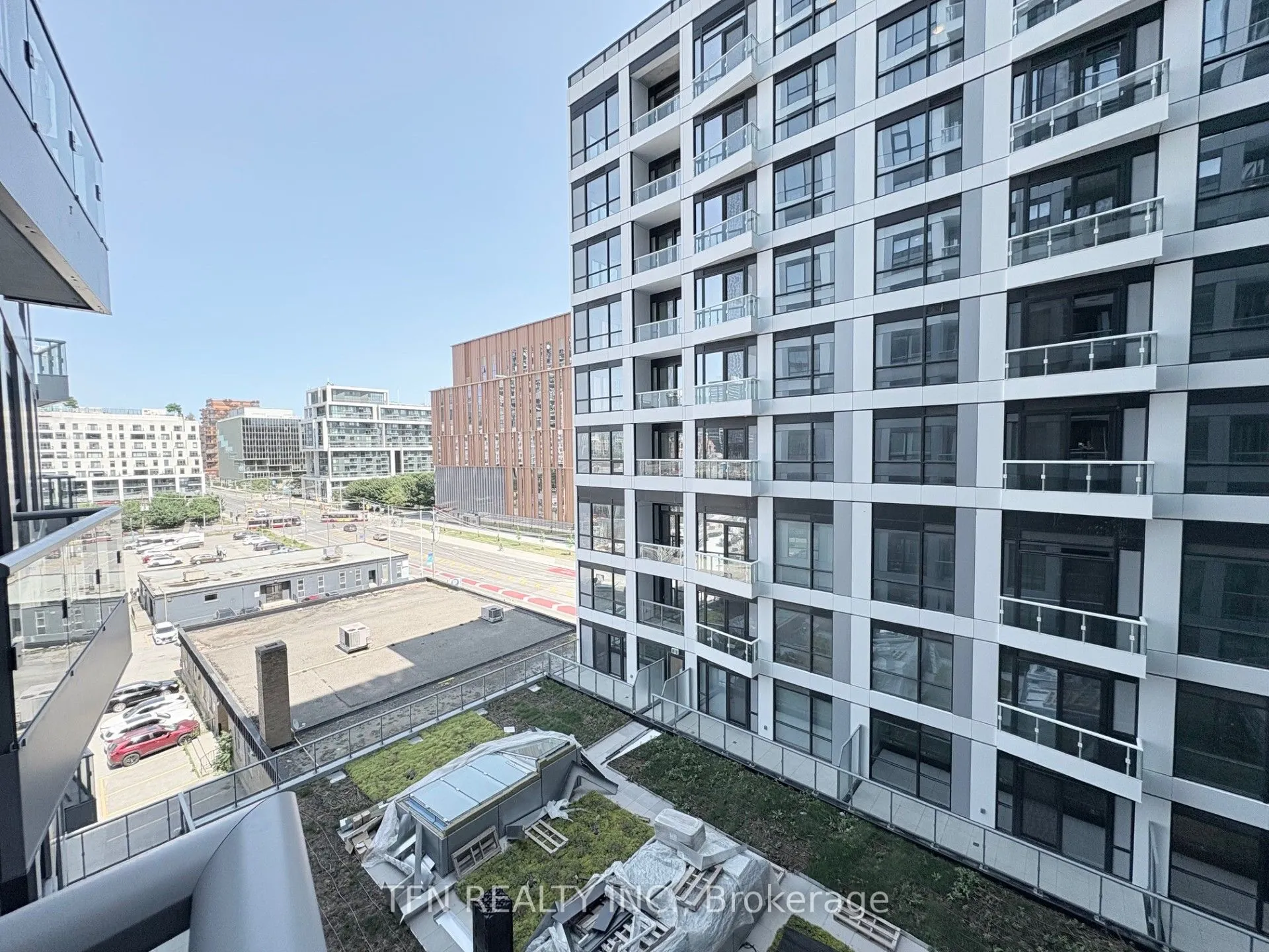 15 Richardson Street, #607