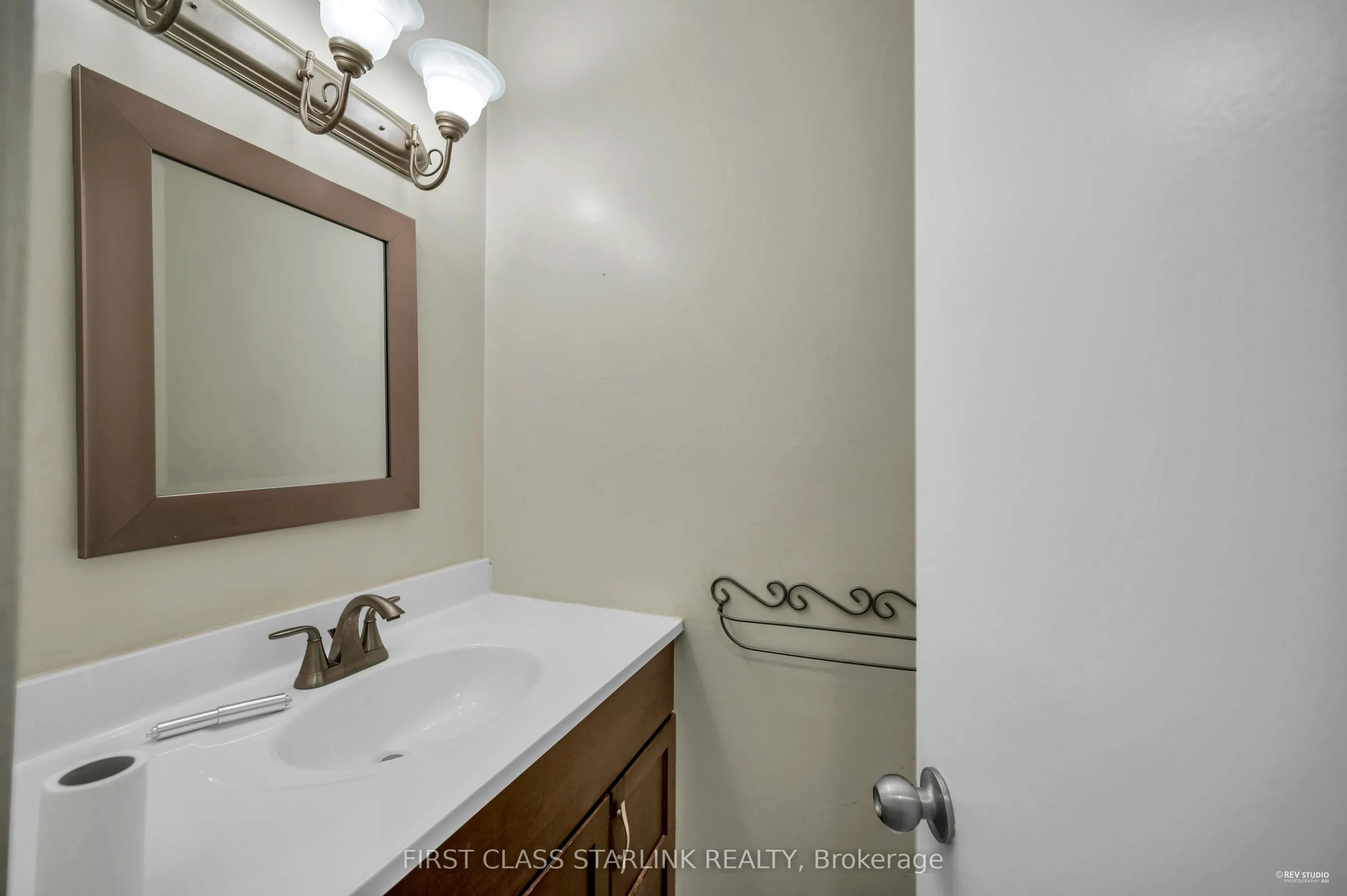 102 George Henry Boulevard, #Unit#16