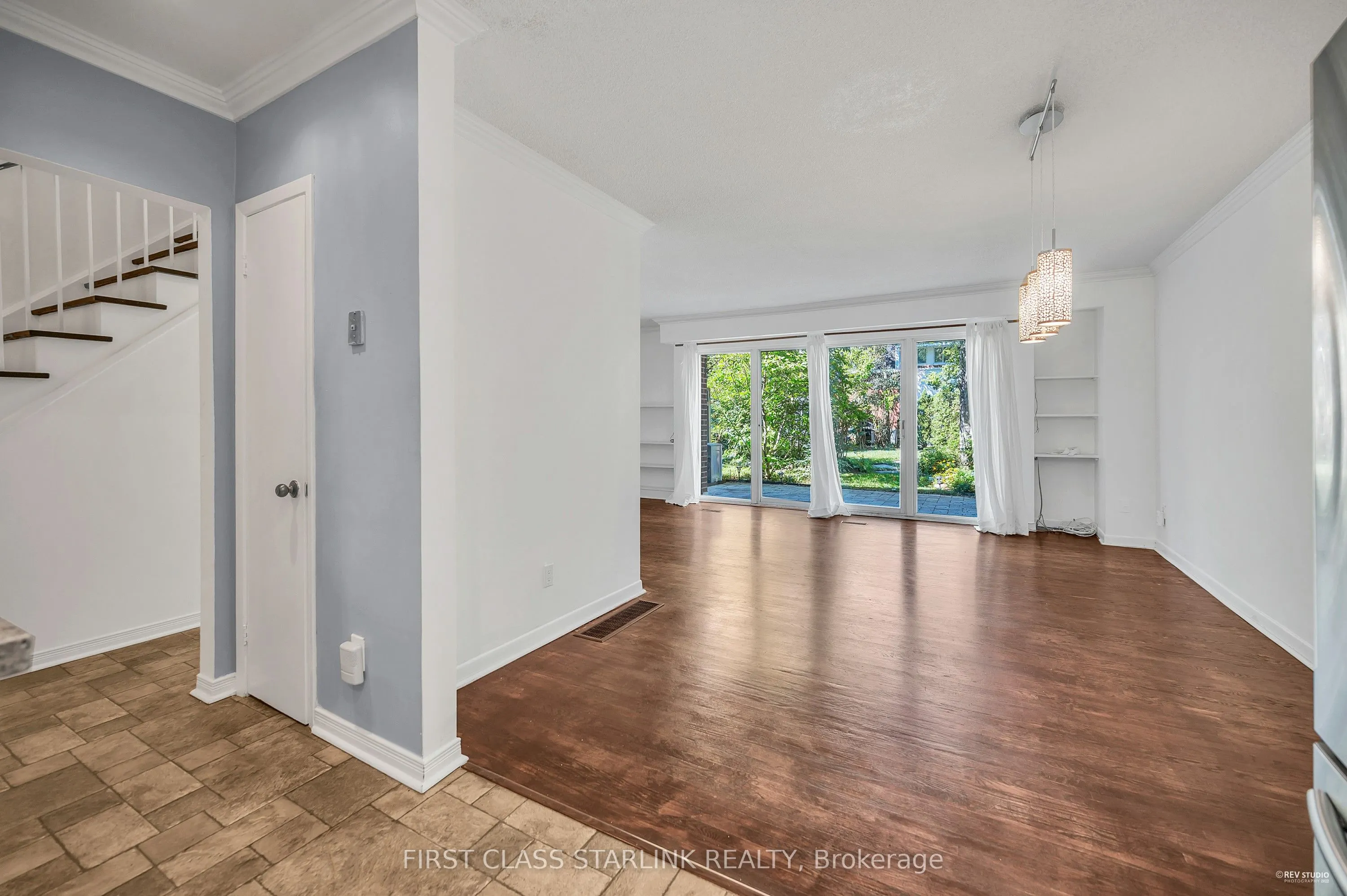 102 George Henry Boulevard, #Unit#16