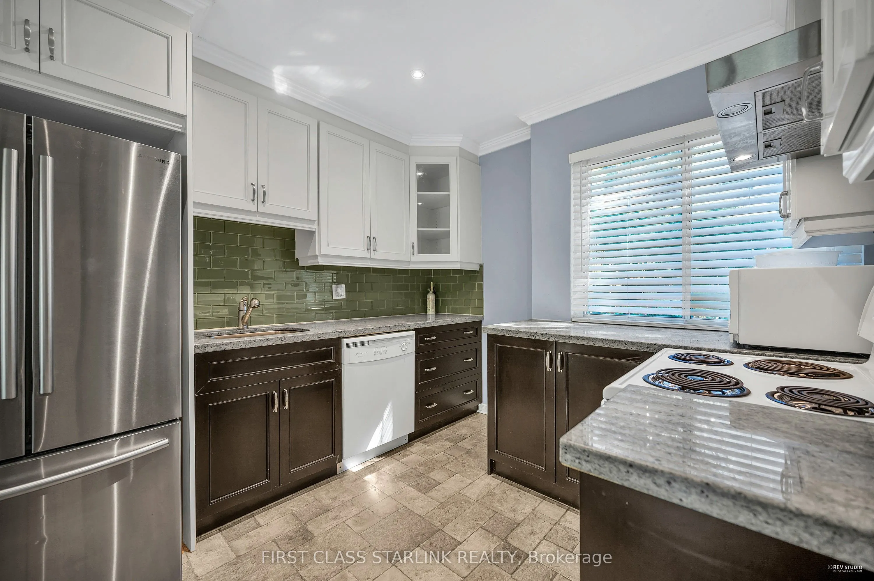 102 George Henry Boulevard, #Unit#16