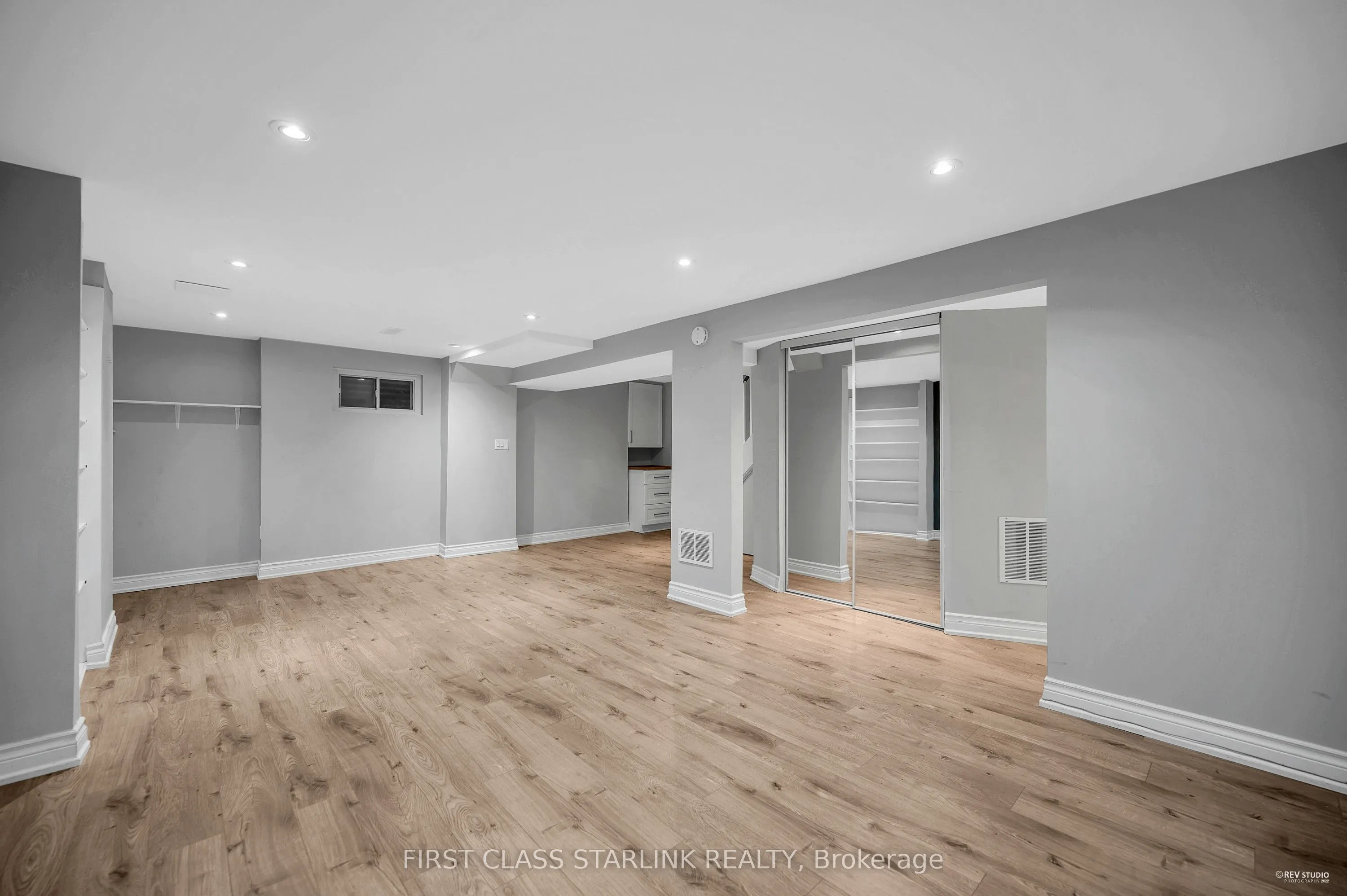 102 George Henry Boulevard, #Unit#16