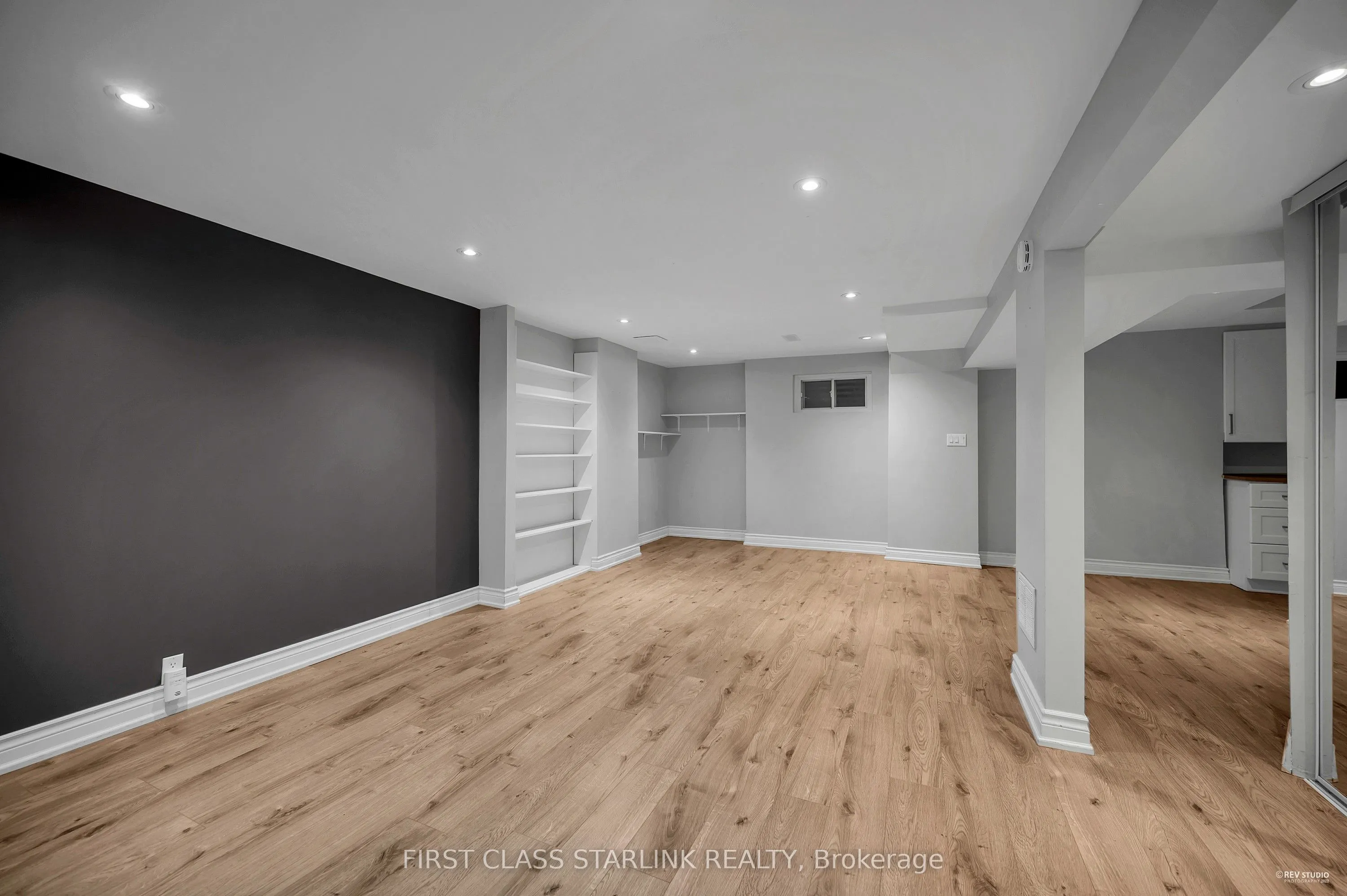 102 George Henry Boulevard, #Unit#16