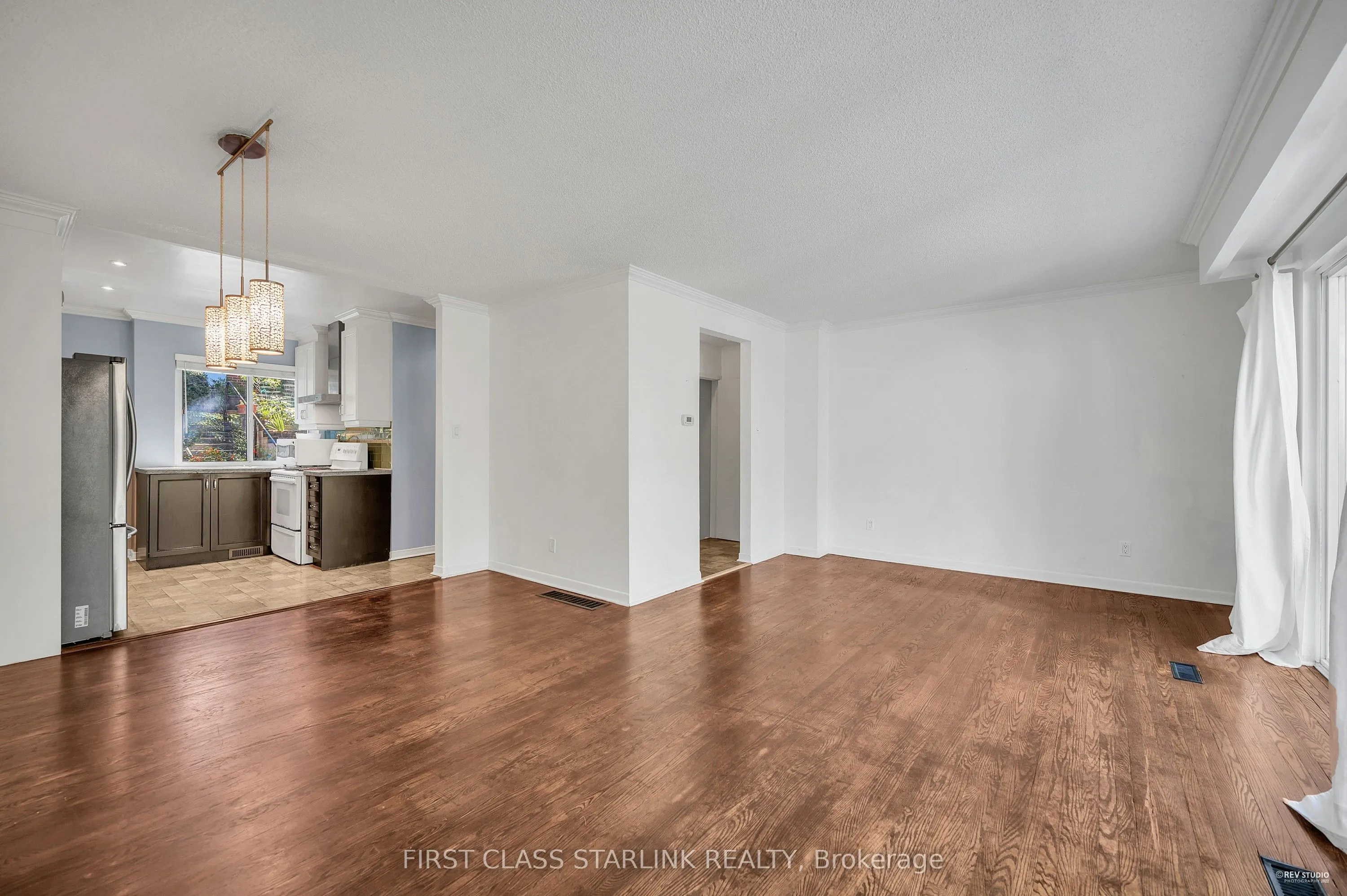 102 George Henry Boulevard, #Unit#16