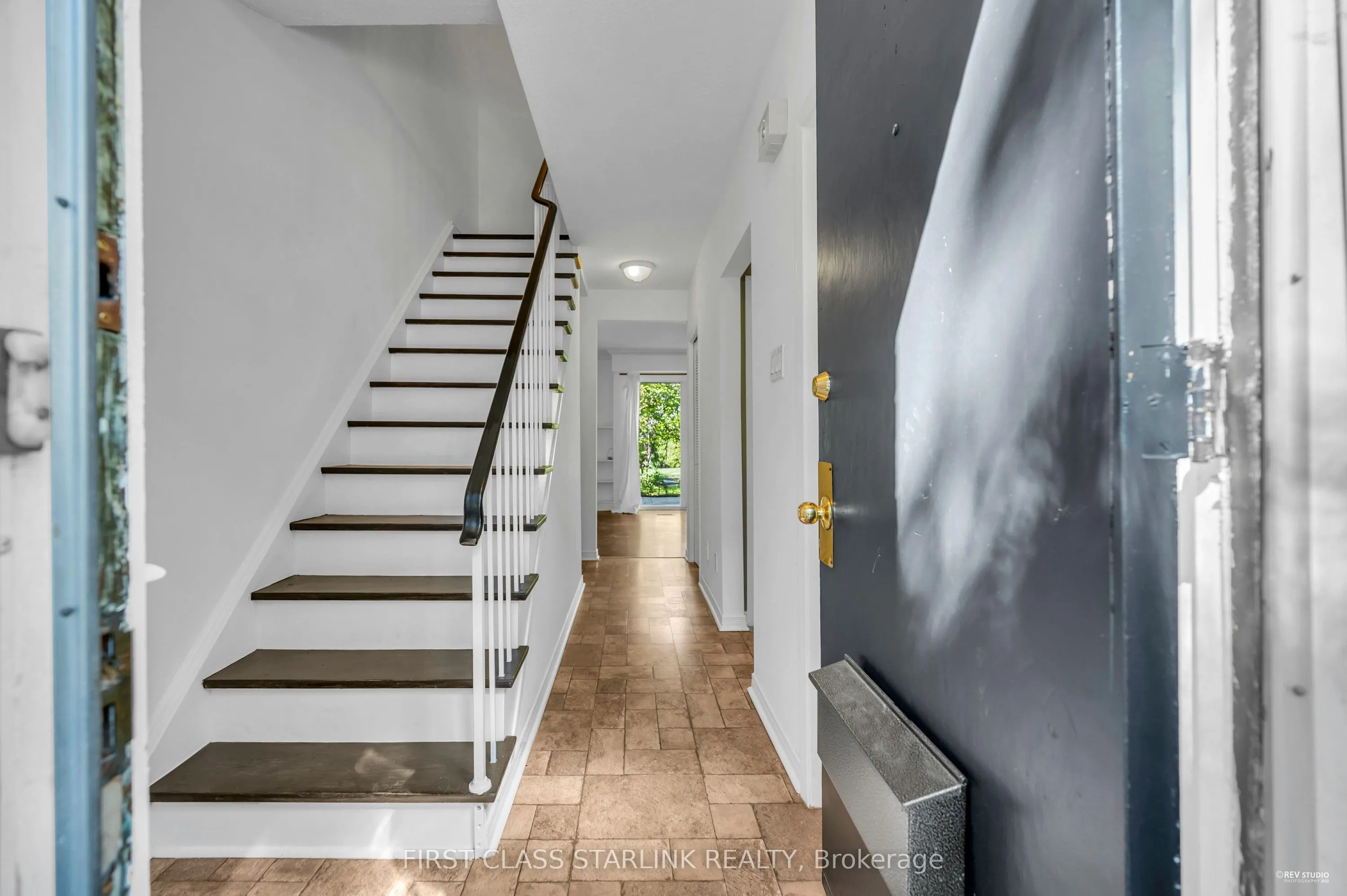 102 George Henry Boulevard, #Unit#16