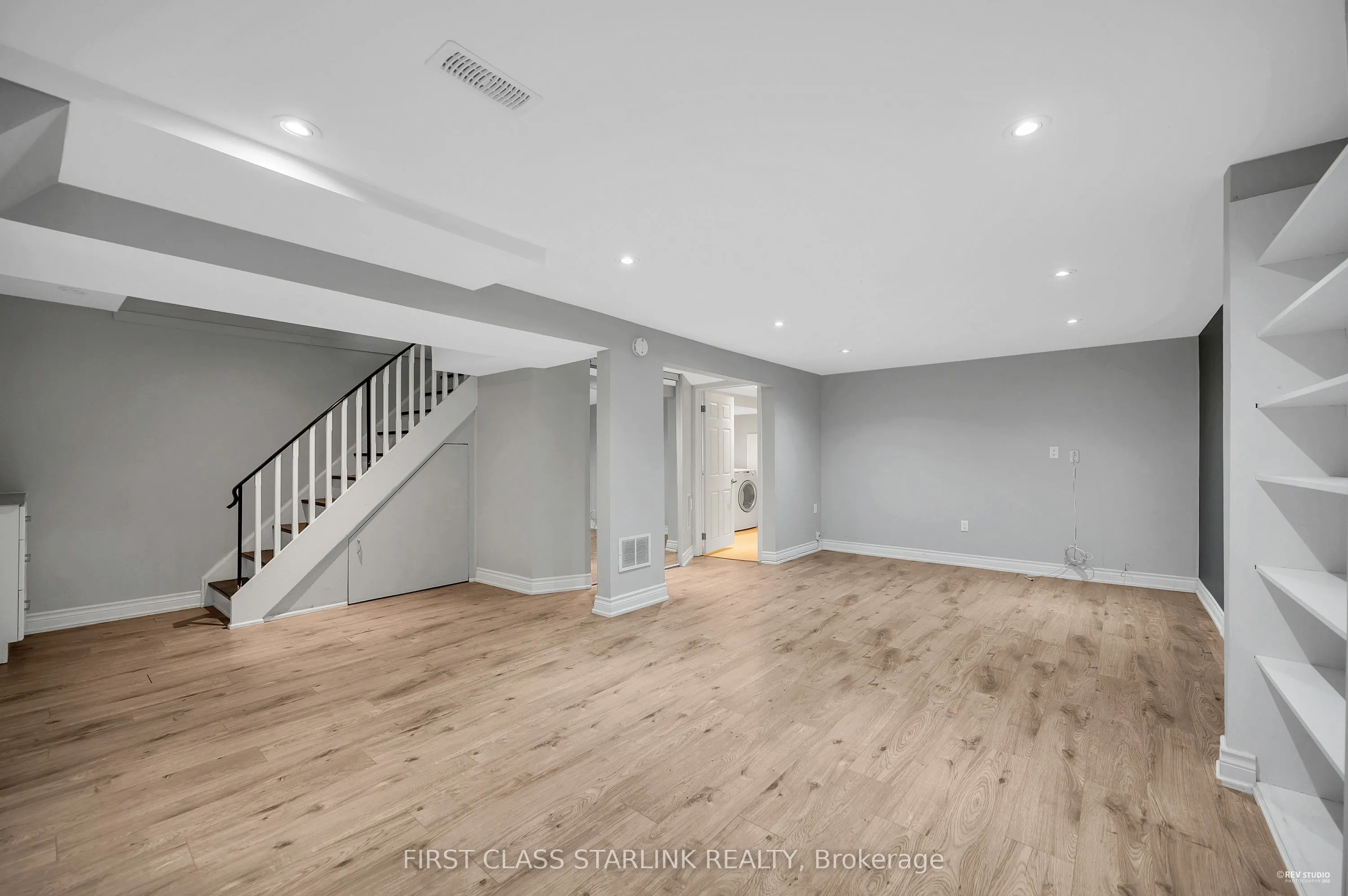 102 George Henry Boulevard, #Unit#16