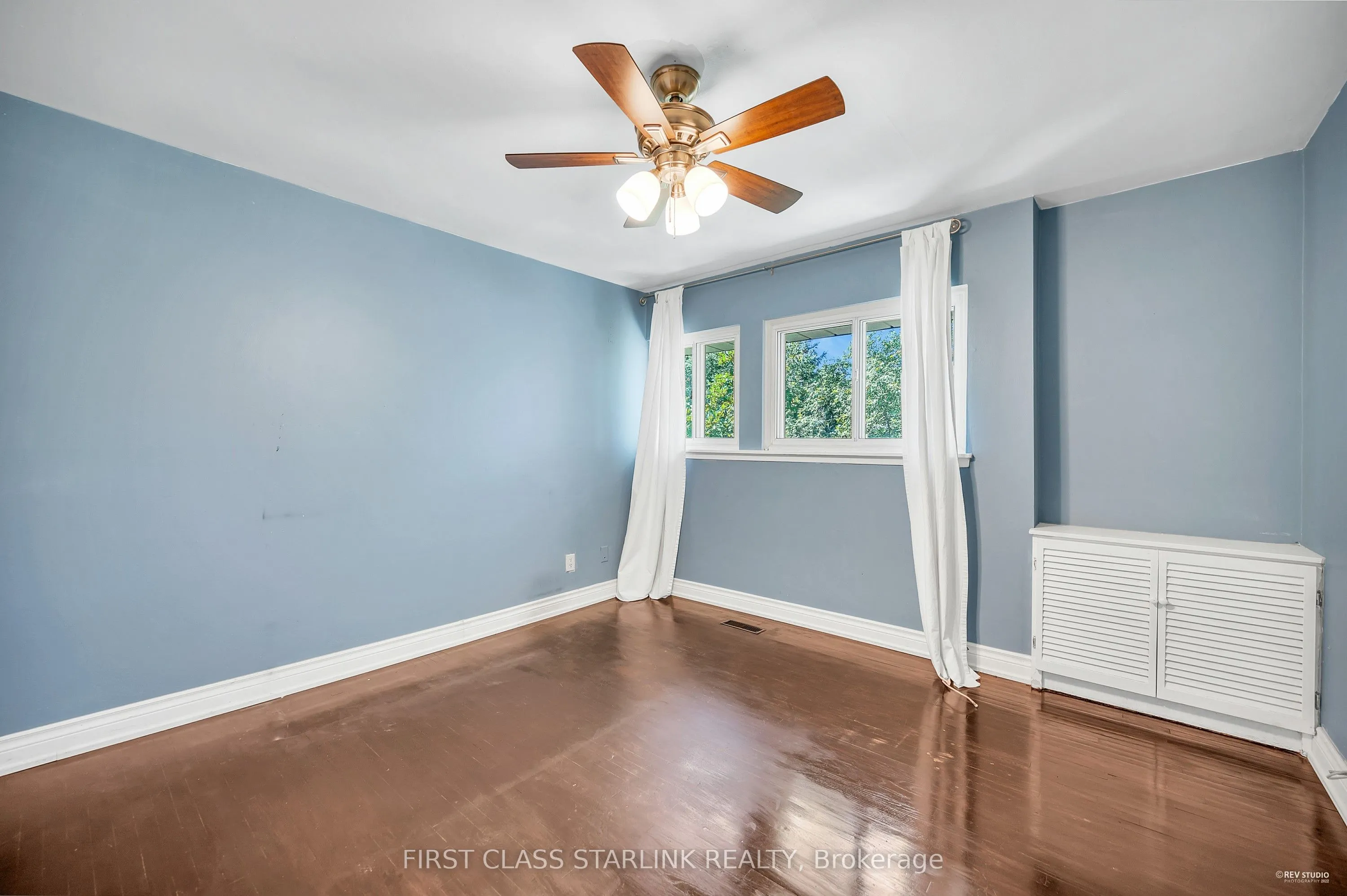 102 George Henry Boulevard, #Unit#16