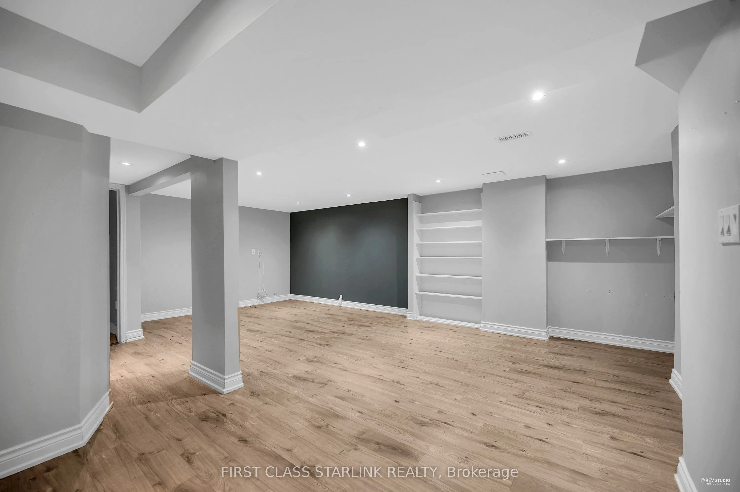 102 George Henry Boulevard, #Unit#16