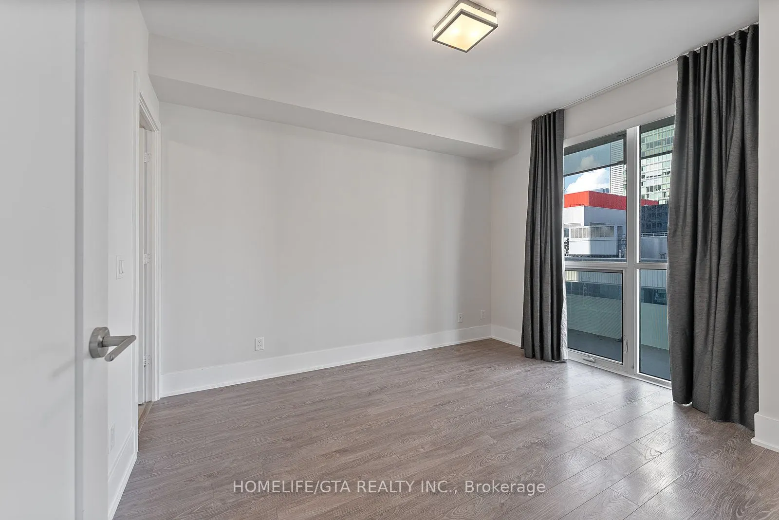 300 Front Street, #1811