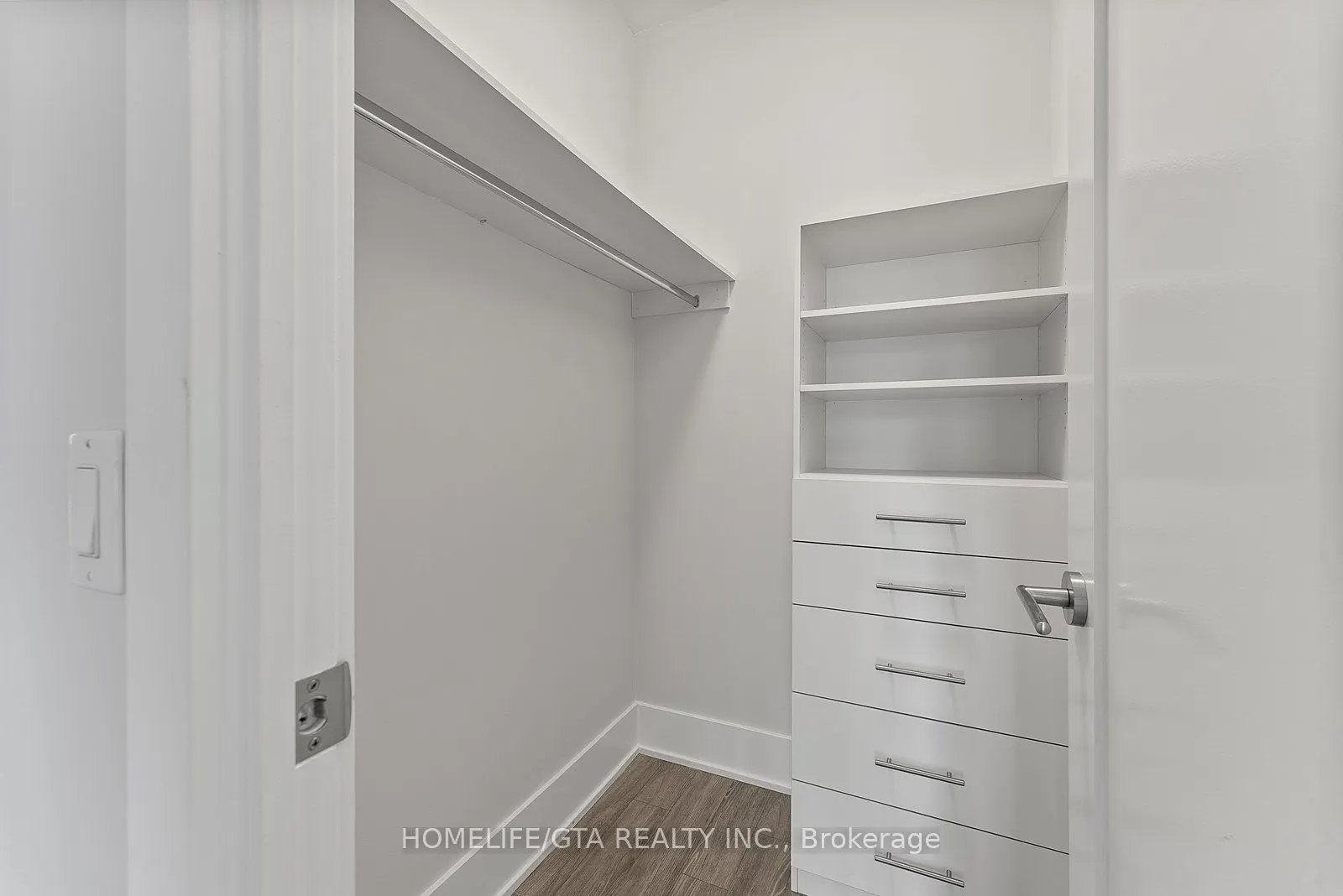 300 Front Street, #1811
