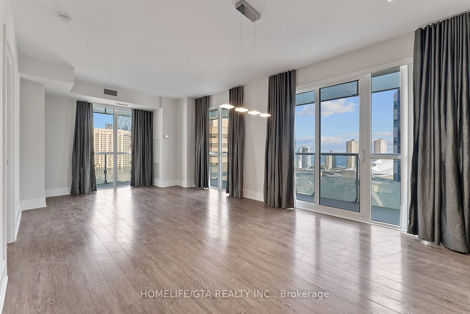 300 Front Street, #1811