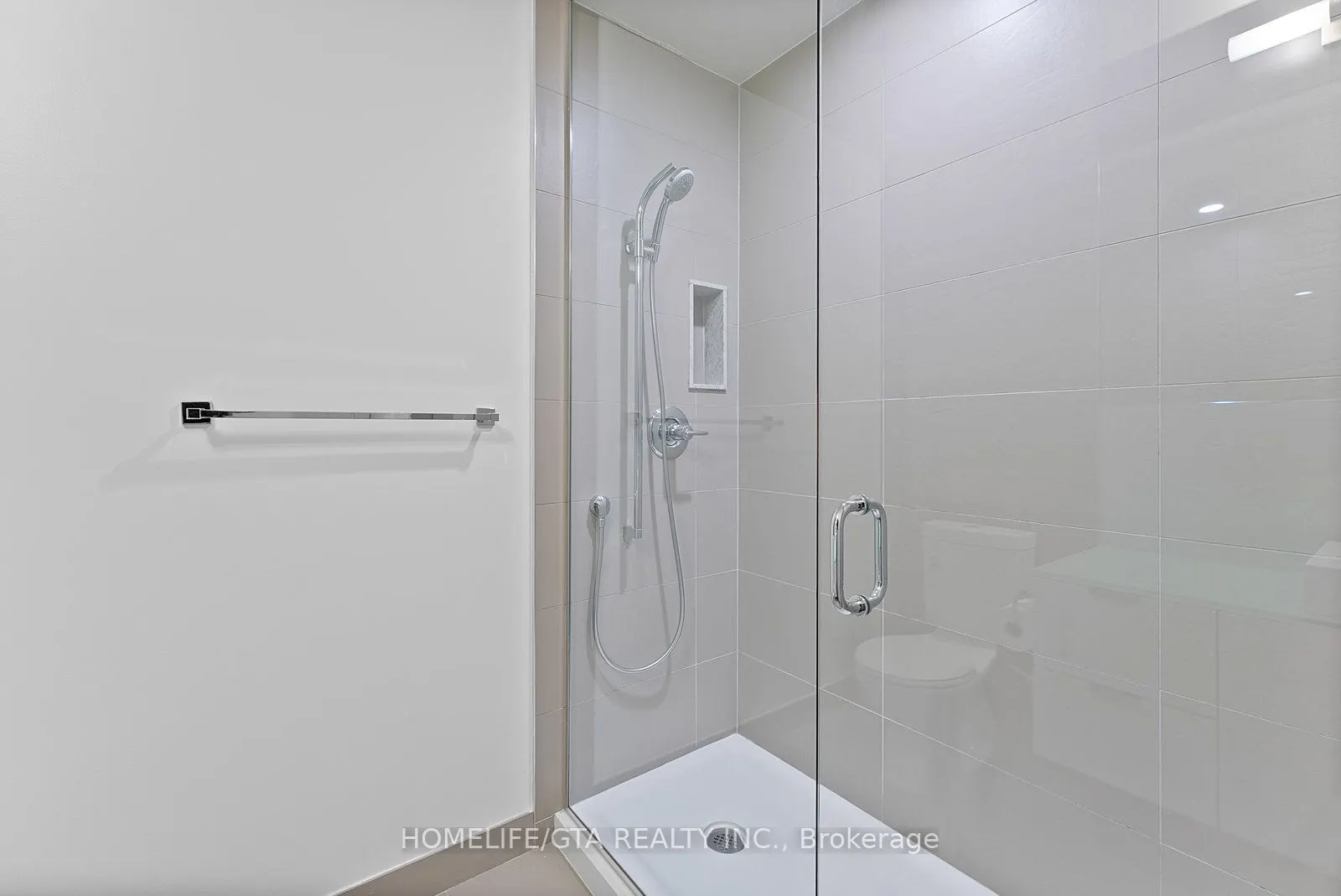 300 Front Street, #1811
